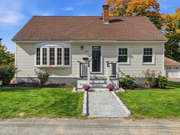 49 Vernon St, Haverhill, MA 01835