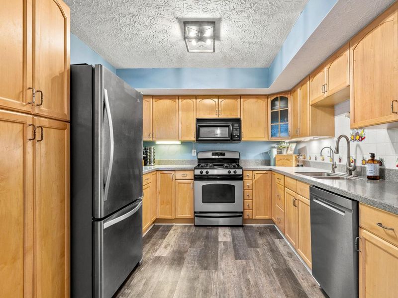5920 Honbury Court , Dublin, OH 43017 Photo 7