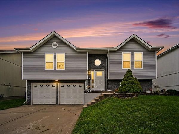 8623 NE 110th Street, Kansas City, MO 64157