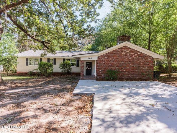 207 Mount Salus Drive, Clinton, MS 39056