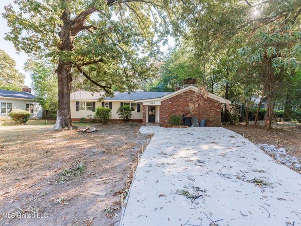 207 Mount Salus Drive, Clinton, MS 39056
