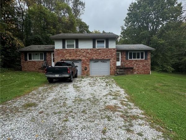 1019-1021 Waterloo Road , Suffield, OH 44260