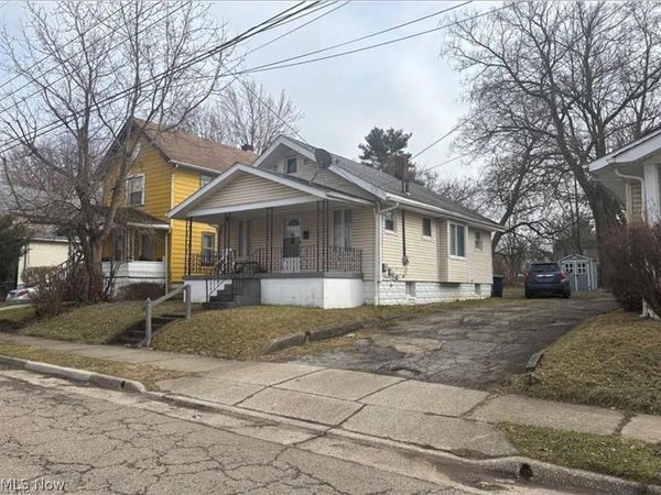 1214 Mckinley Avenue , Akron, OH 44306