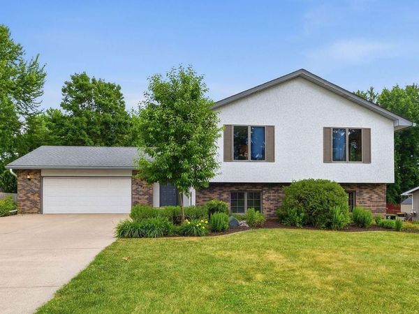 4027 Elmwood Drive, Saint Bonifacius, MN 55375