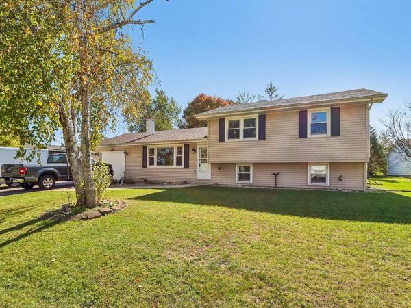1825 Esch ROAD, Twin Lakes, WI 53181