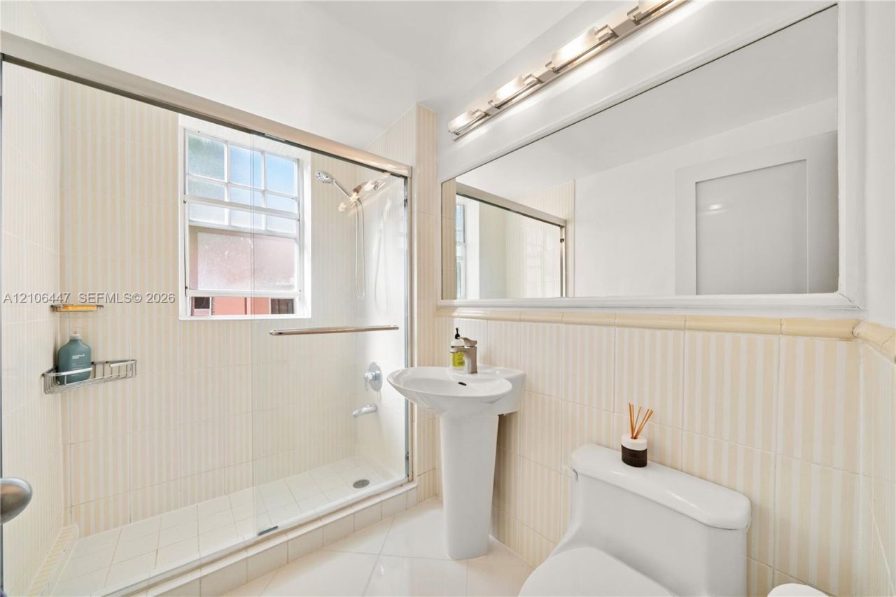 758 Meridian Ave , Unit 8, Miami Beach, FL 33139 Photo