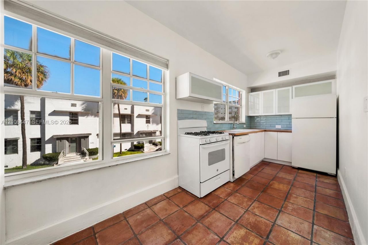 758 Meridian Ave , Unit 8, Miami Beach, FL 33139 Photo