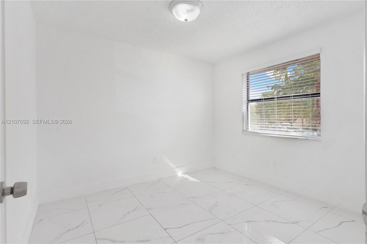 6580 W 27th Ct , Unit 58-21, Hialeah, FL 33016 Photo