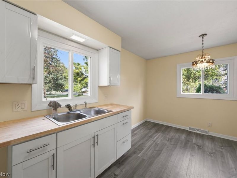 210 Magnolia Avenue, Northfield, OH 44067 Photo 9