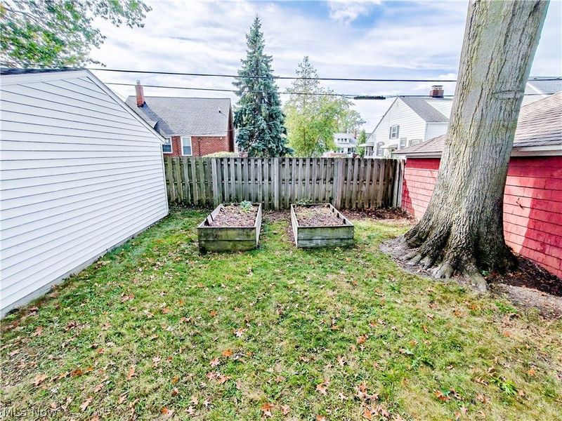 17410 E Park Drive, Cleveland, OH 44119 Photo 39