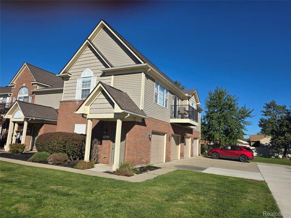 20001 Hidden Oaks Drive, Brownstown Township, Mi 48183