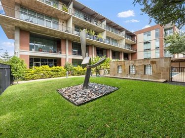 3030 Bryan Street, Unit 207, Dallas, TX 75204