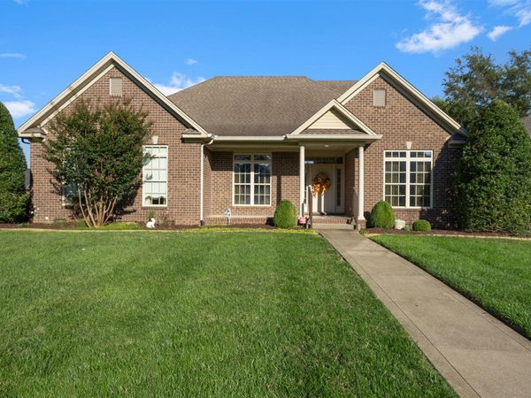 2806 Laurelstone Lane , Bowling Green, KY 42104