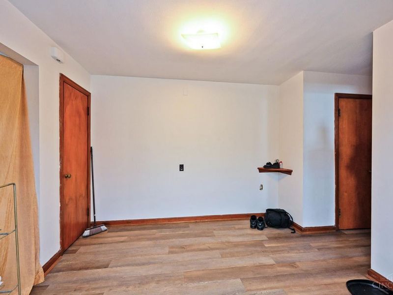 9494 Reading Road, Reading, OH 45215 Photo 16