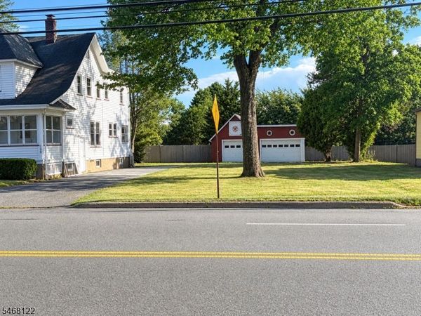 110 W Hanover Ave, Morris, NJ 07960