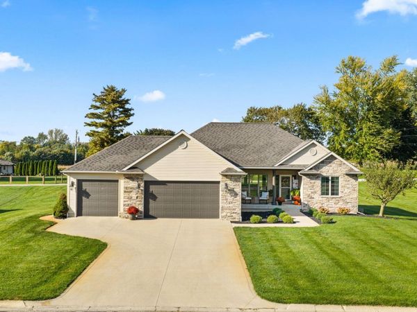 3801 S Elaine Drive, Warsaw, IN 46580