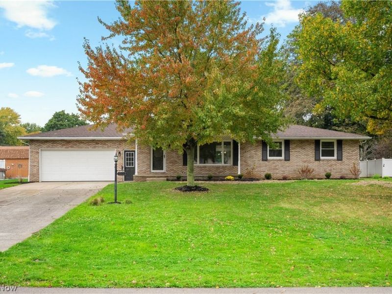 1333 Clarence Street NW, Uniontown, OH 44685 Photo 1