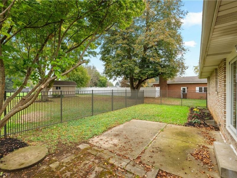 1333 Clarence Street NW, Uniontown, OH 44685 Photo 28