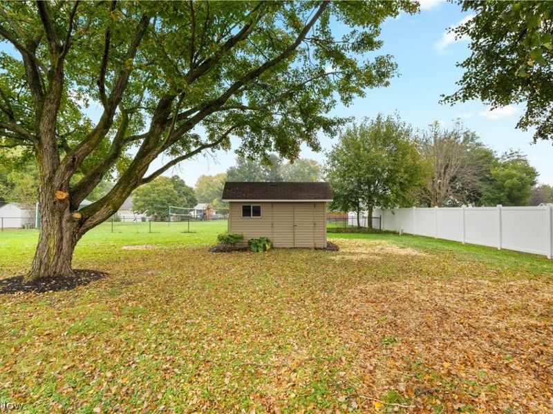 1333 Clarence Street NW, Uniontown, OH 44685 Photo 31