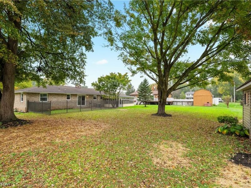 1333 Clarence Street NW, Uniontown, OH 44685 Photo 32