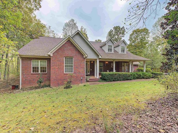 3800 ENON LN, Bolivar, TN 38008