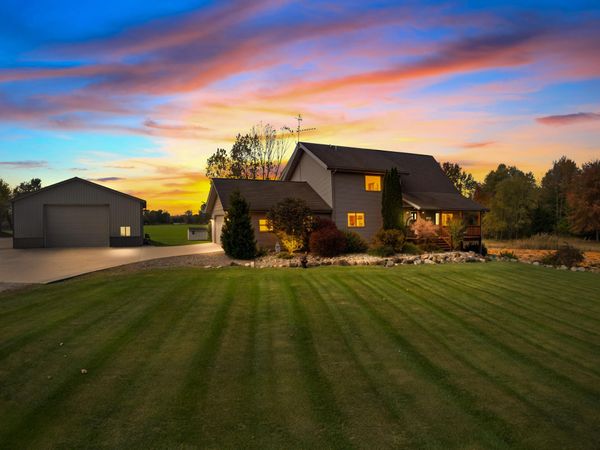 528 Boone Road, Quincy, MI 49082