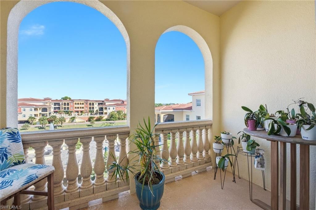 21530 Strada Nuova Cir, Unit 407, Estero, FL 33928 Photo