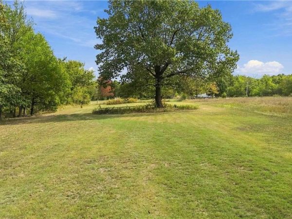 20607 Russell Corner , Gravette, AR 72736