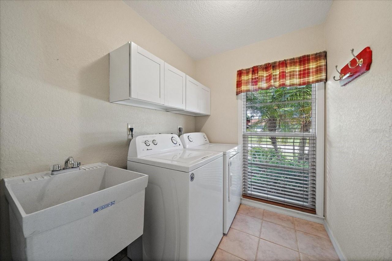 1349 Grand Boulevard, Unit 1006, Sarasota, FL 34232 Photo