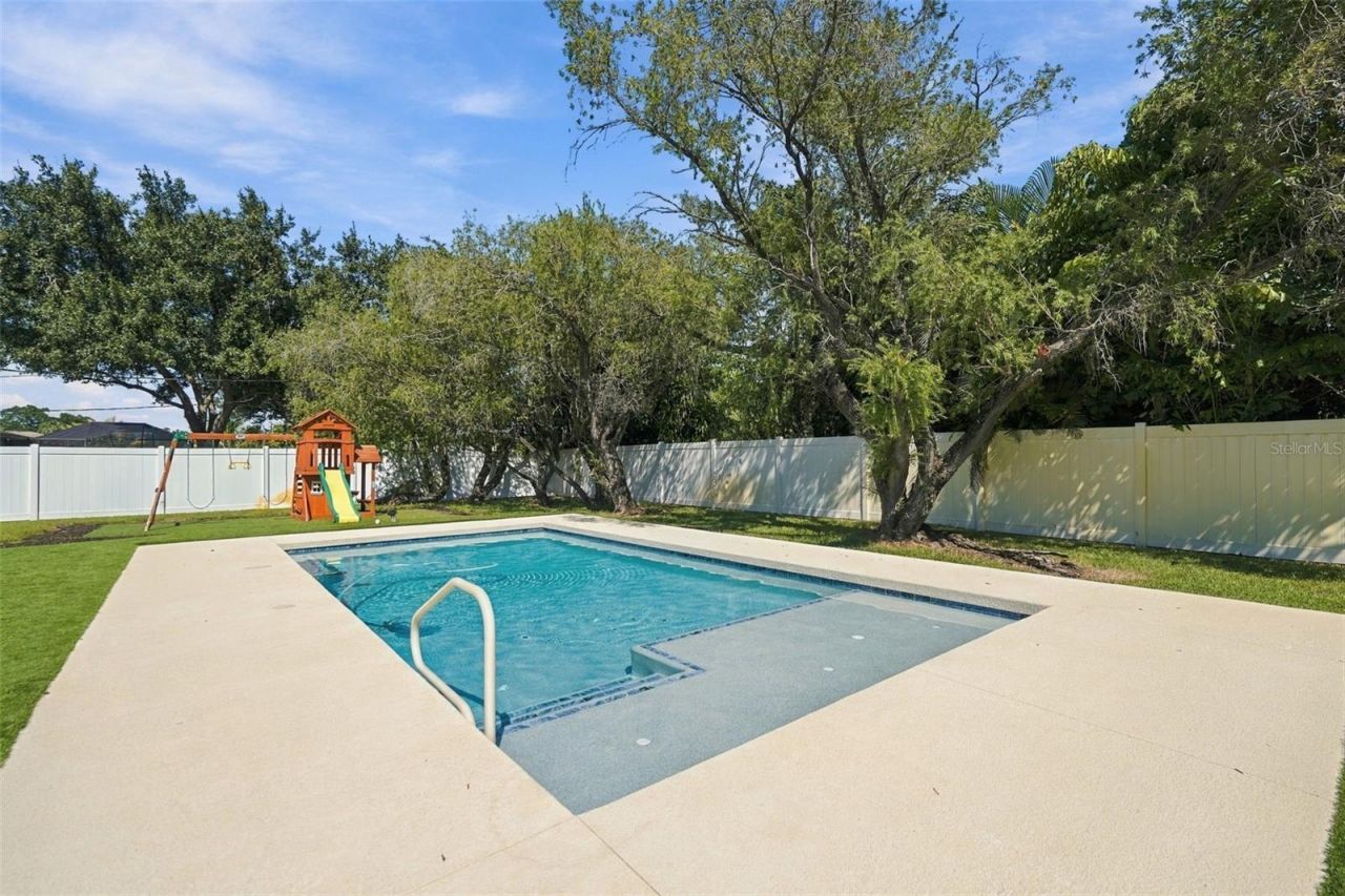 2307 51st Street W, Bradenton, FL 34209 Photo