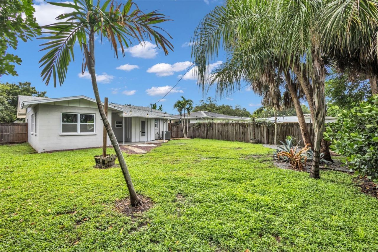 2211 21st Street W, Bradenton, FL 34205 Photo
