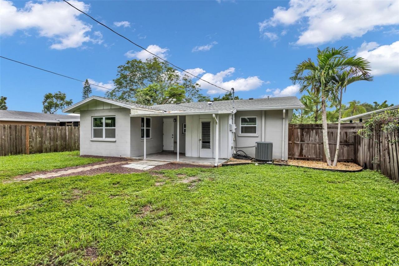 2211 21st Street W, Bradenton, FL 34205 Photo