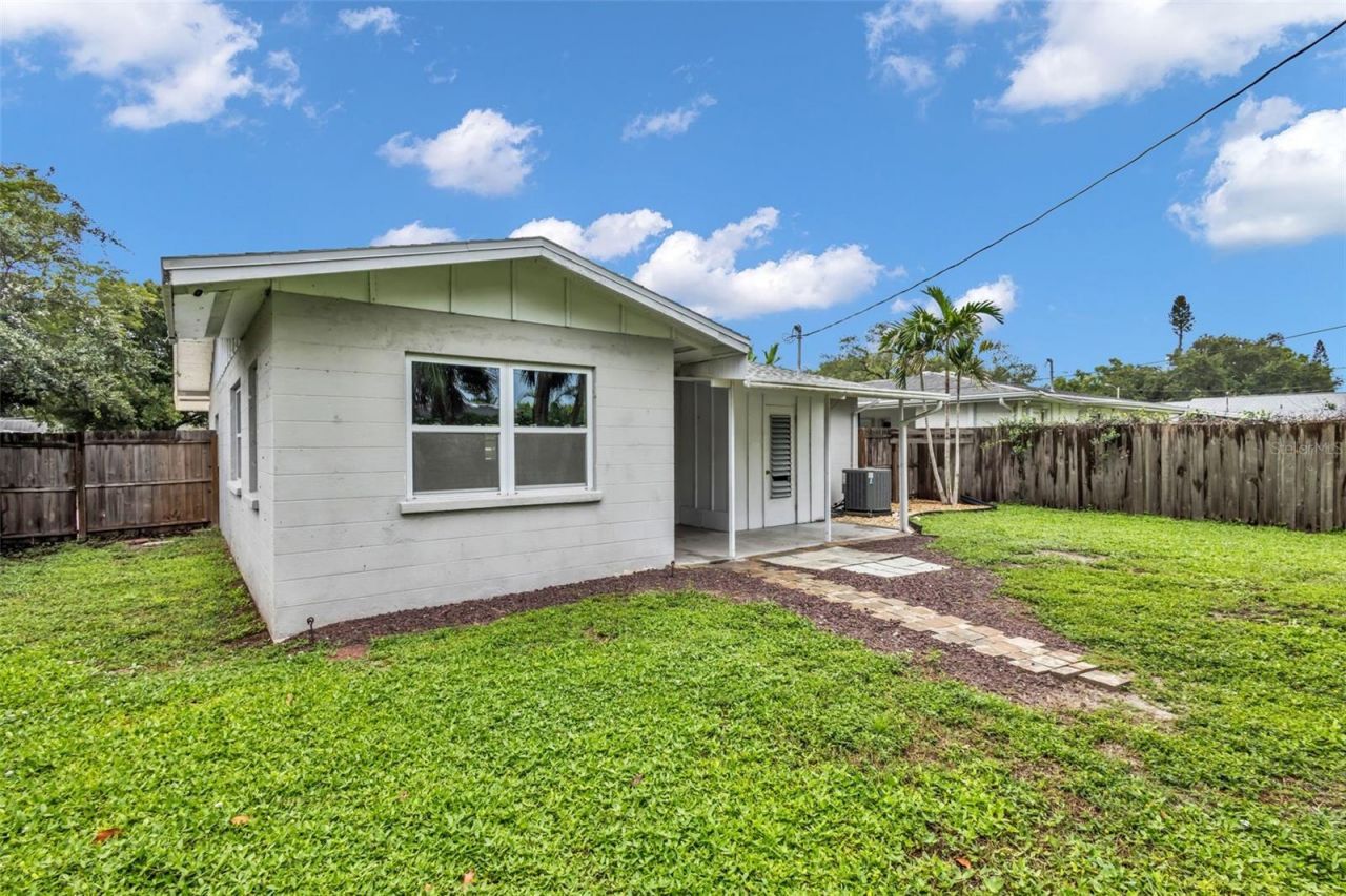 2211 21st Street W, Bradenton, FL 34205 Photo