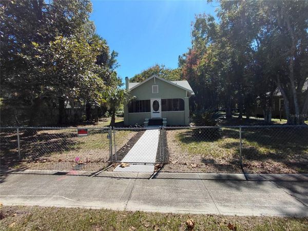 532 E RICH AVENUE , DELAND, FL 32724