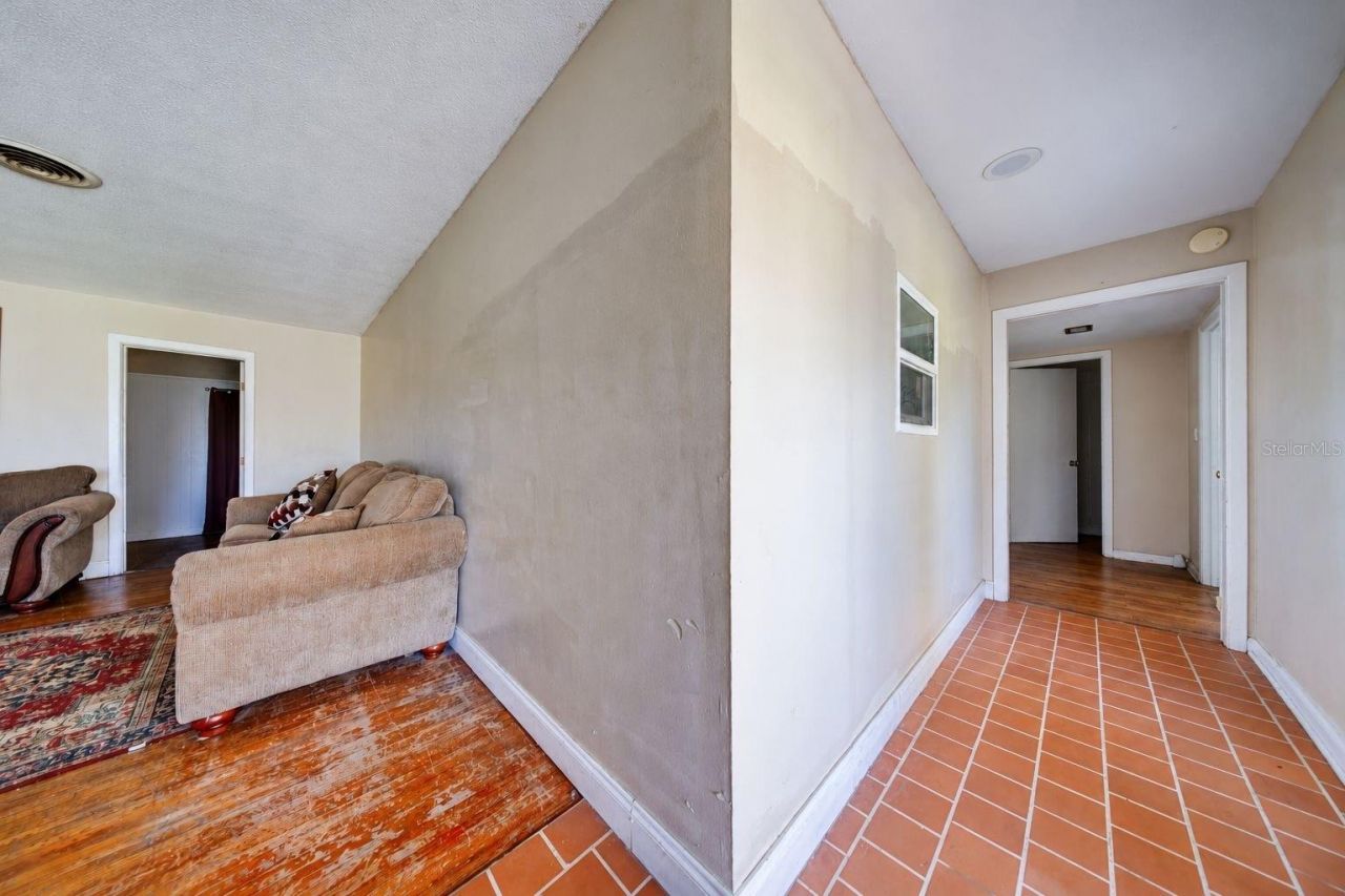 4200 Anderson Road, Orlando, FL 32812 Photo