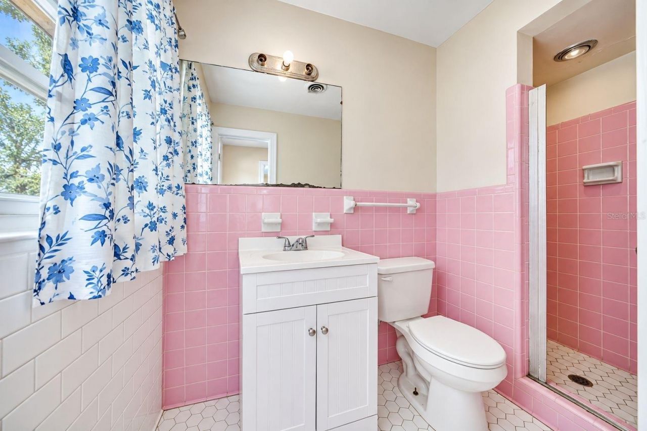 4200 Anderson Road, Orlando, FL 32812 Photo
