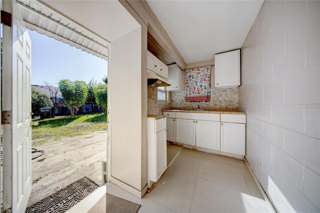 4200 Anderson Road, Orlando, FL 32812 Photo
