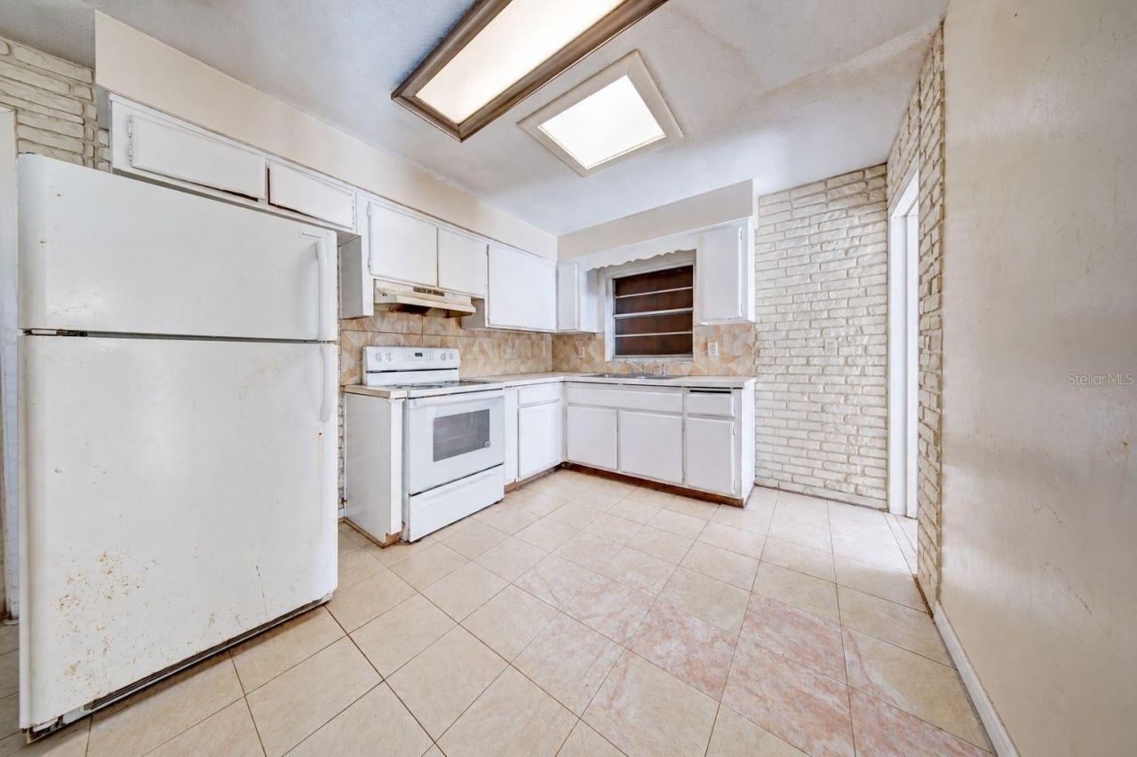 4200 Anderson Road, Orlando, FL 32812 Photo
