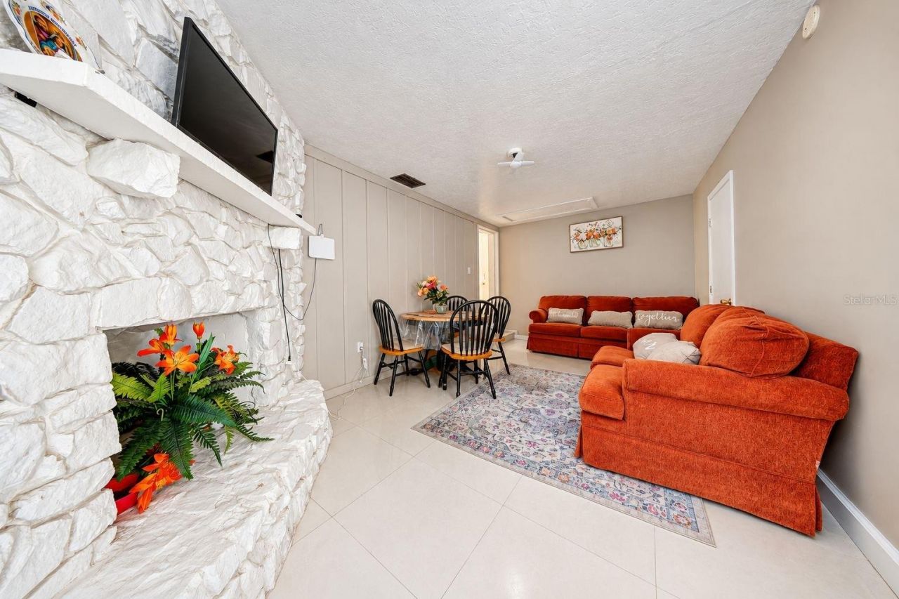 4200 Anderson Road, Orlando, FL 32812 Photo