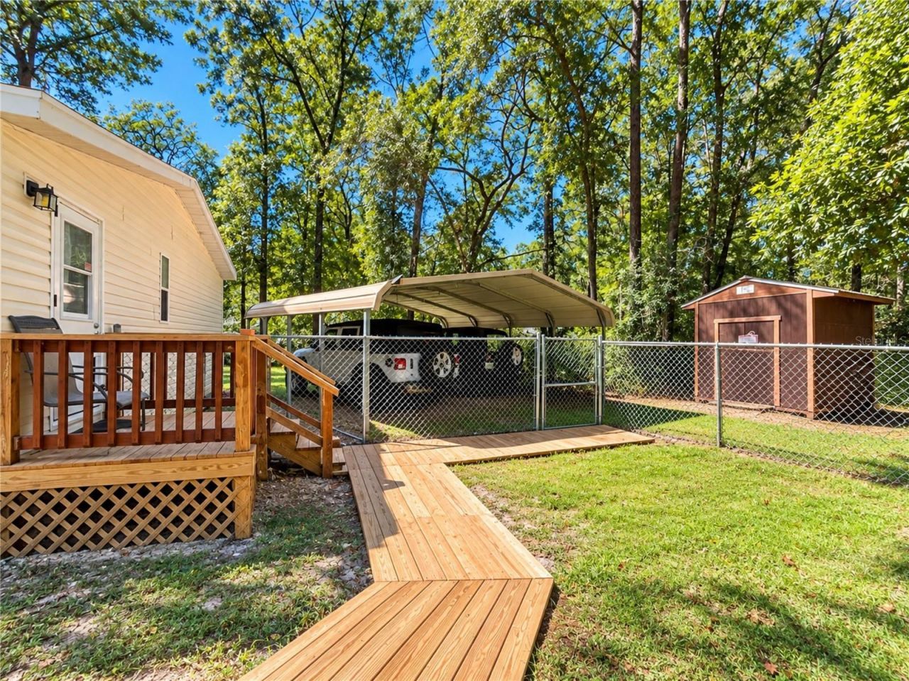 17371 NW 83rd Court , Fanning Springs, FL 32693 Photo