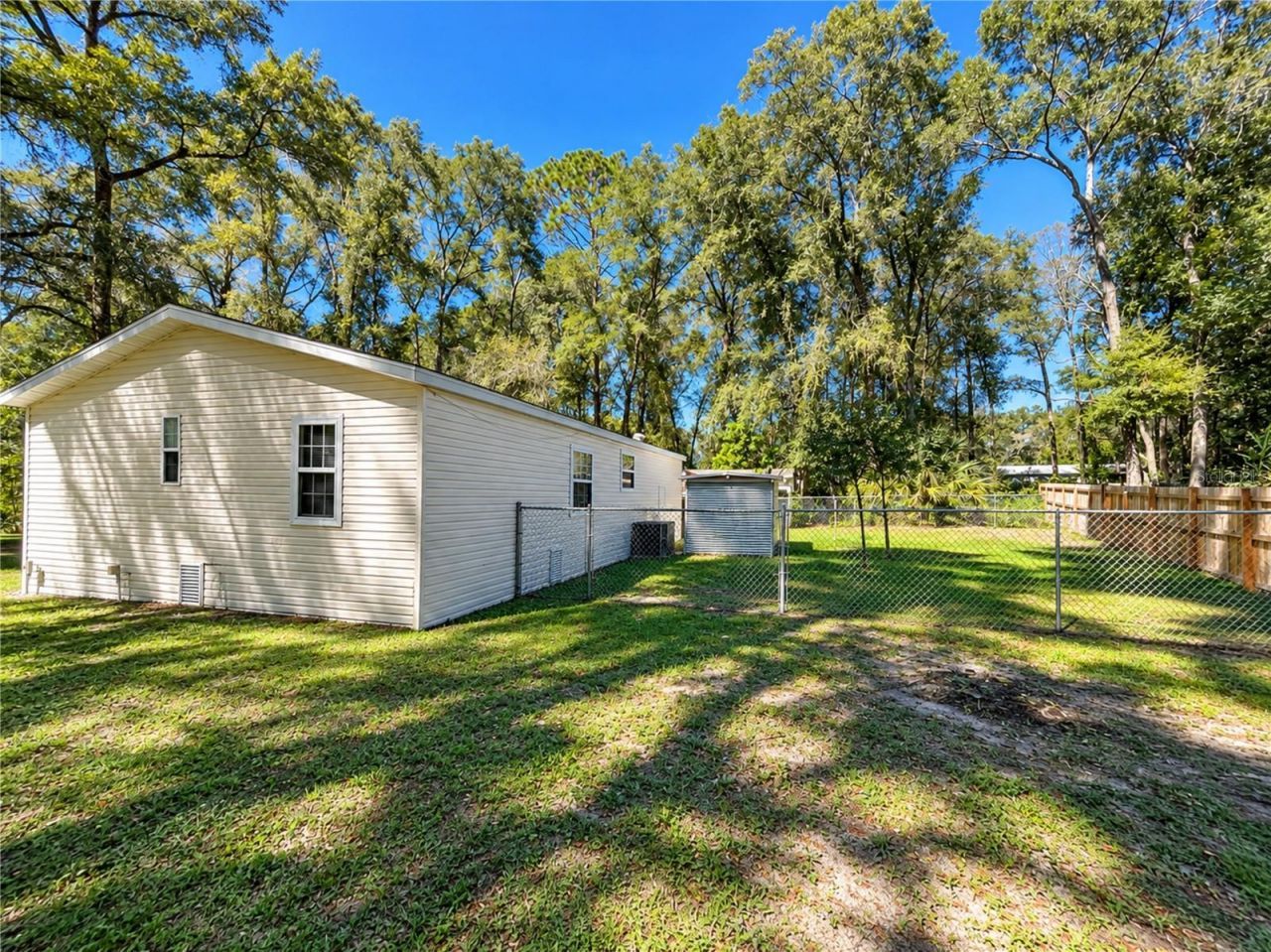 17371 NW 83rd Court , Fanning Springs, FL 32693 Photo