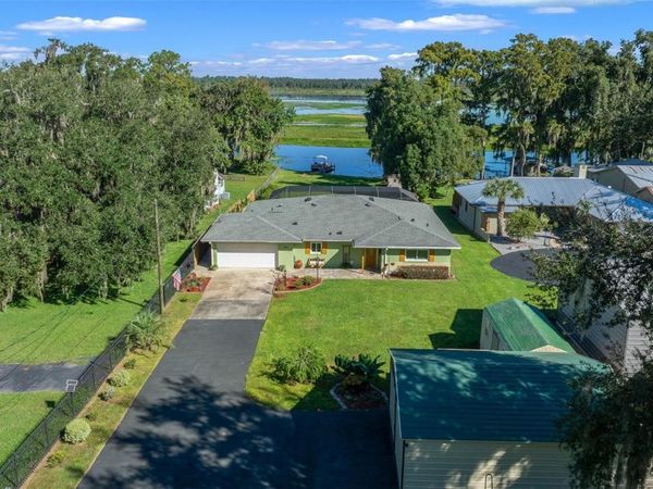 5911 W RIVERBEND ROAD , DUNNELLON, FL 34433