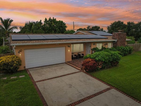 398 COLONY POINT ROAD S, ST PETERSBURG, FL 33705