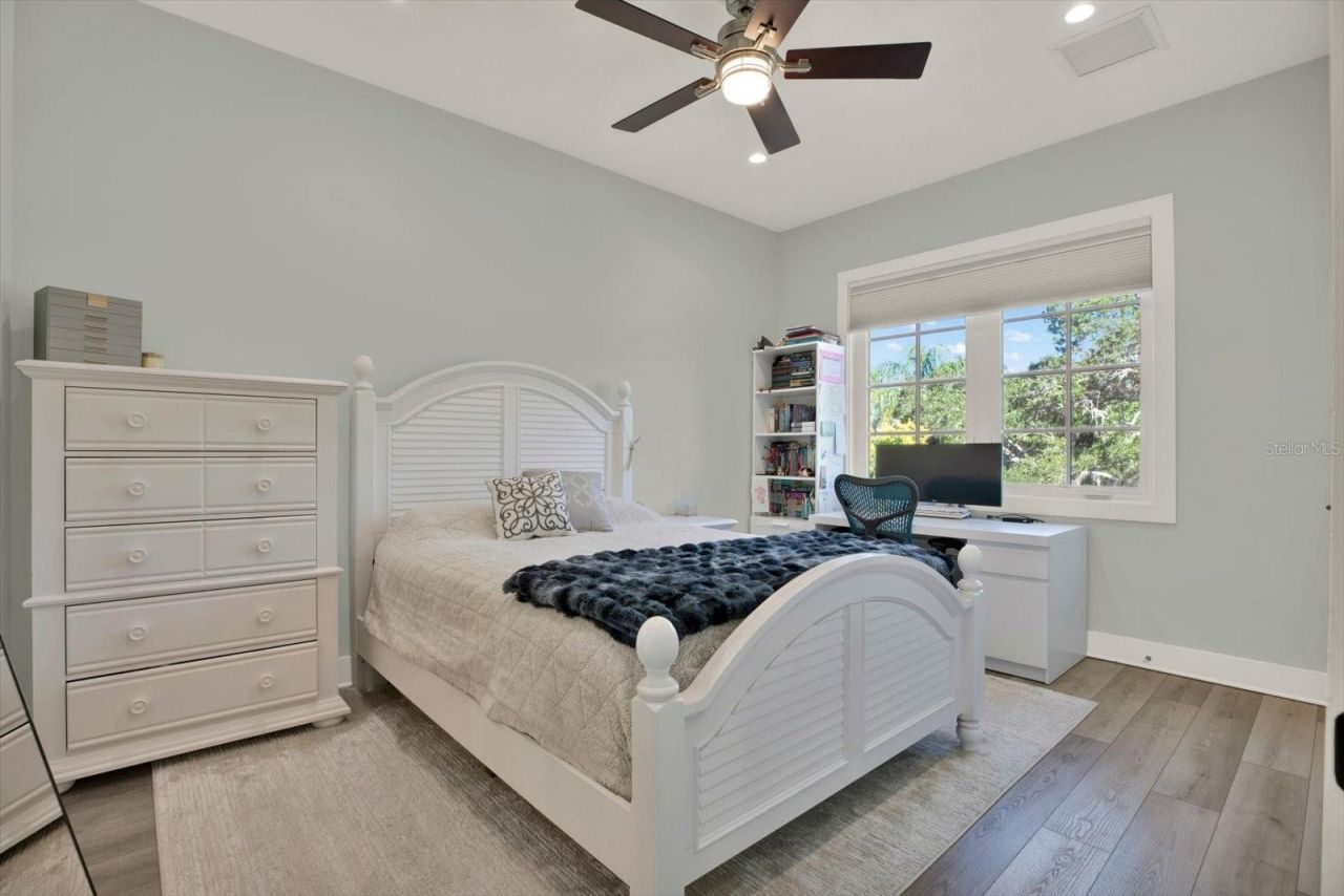 255 2nd Street S, Safety Harbor, FL 34695 Photo