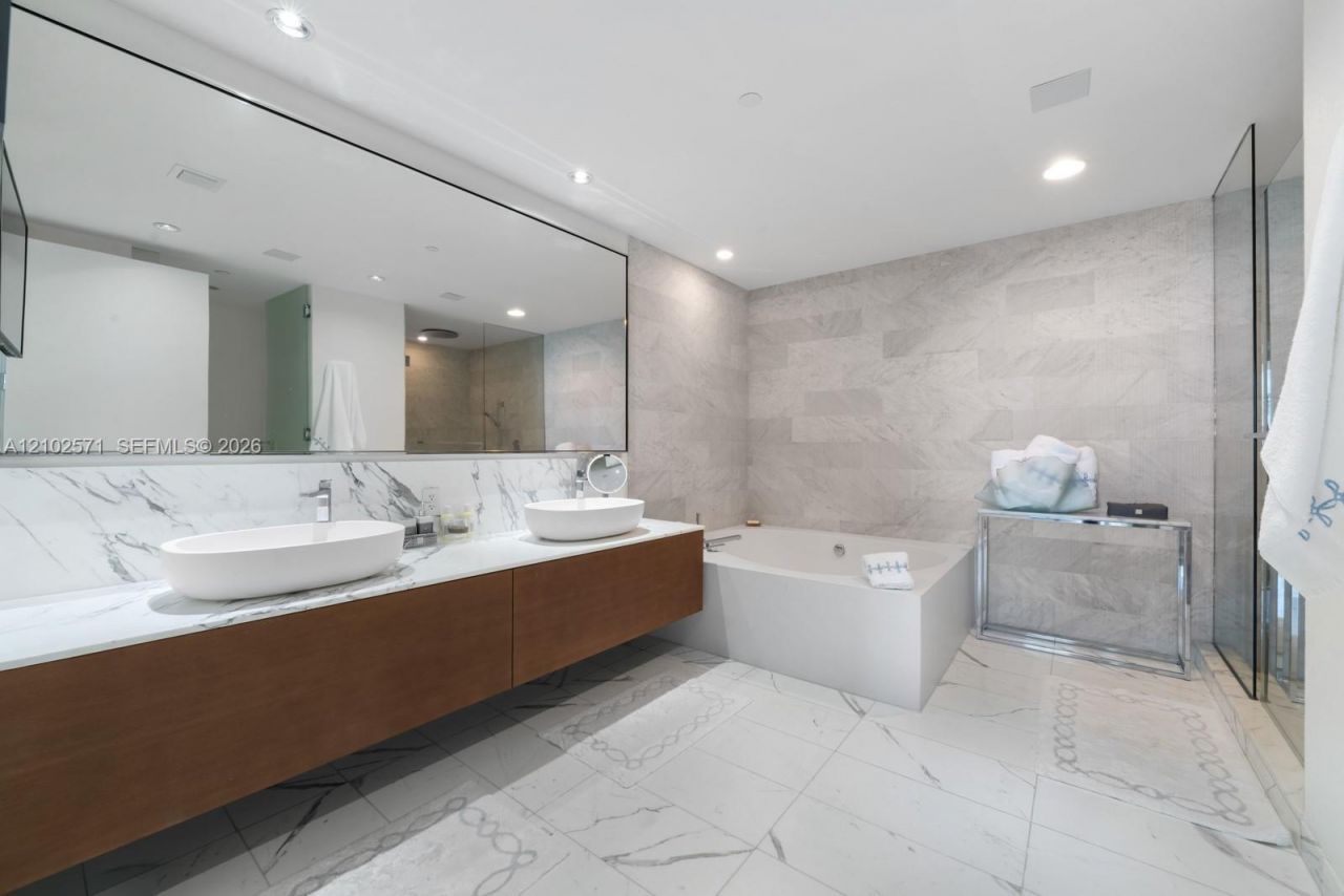10201 Collins Ave , Unit 502, Bal Harbour, FL 33154 Photo