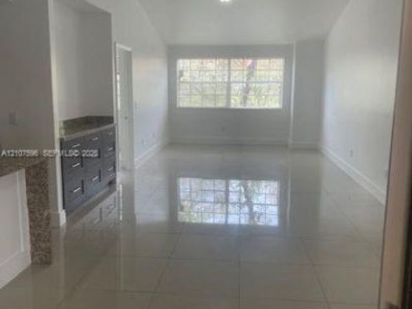 Unit I, Hialeah, FL 33015