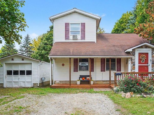 515 Ithaca Street N, Ithaca, MI 48847