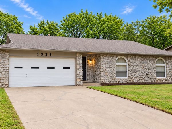 1932 W Toledo Street , Broken Arrow, OK 74012