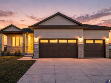 829 Regiment Road, Lincoln, NE 68527