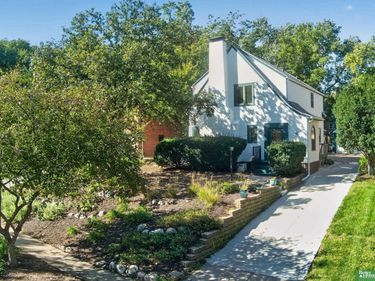 2012 N 52nd Street, Omaha, NE 68104
